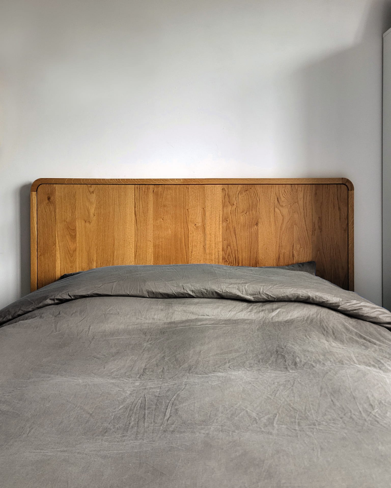 tete-de-lit-chene-massif-doré-atelier-numi- (7)